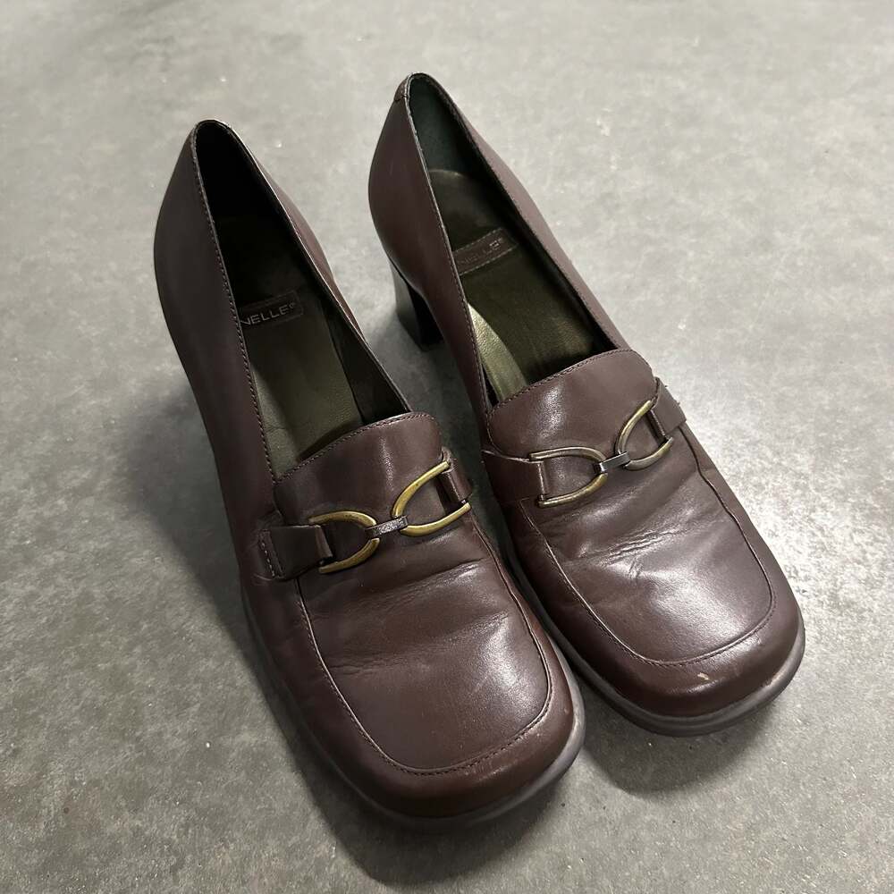 Danelle Brown Leather Horsebit Loafer Block Heel Pumps Size 7.5M
